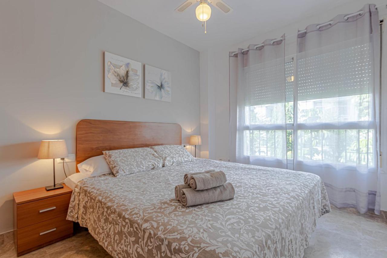797 Holiday Rentals- Duplex Para 7 En La Carihuela A 1 Min De La Playa Torremolinos Eksteriør billede