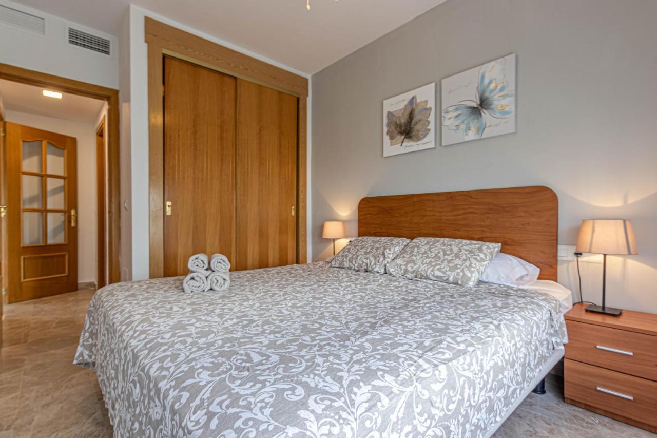 797 Holiday Rentals- Duplex Para 7 En La Carihuela A 1 Min De La Playa Torremolinos Eksteriør billede
