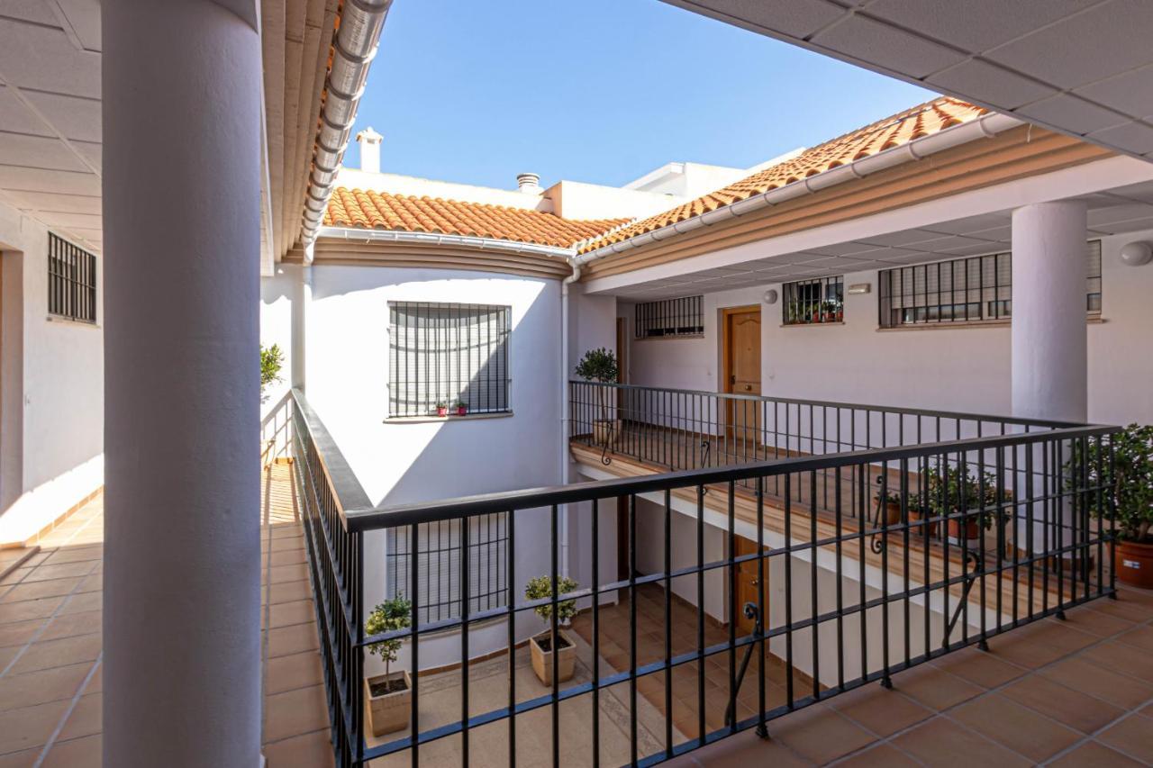 797 Holiday Rentals- Duplex Para 7 En La Carihuela A 1 Min De La Playa Torremolinos Eksteriør billede